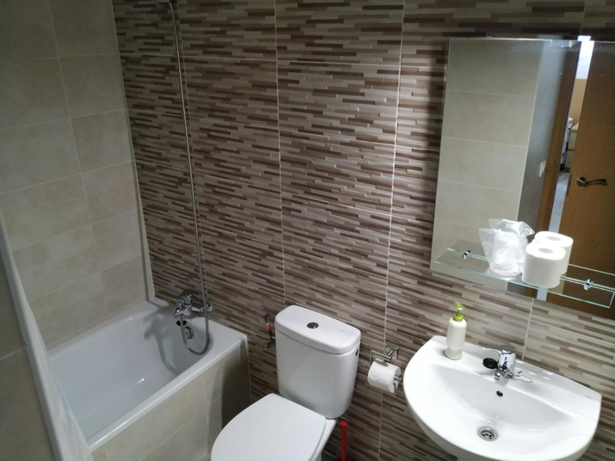 Single Room Bathroom